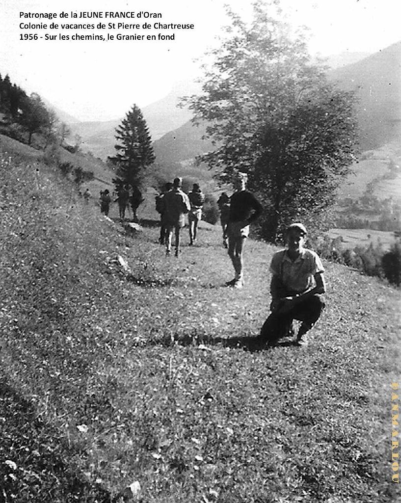 COLO JEUNE FRANCE 1956 sur les chemins, Granier en fond.jpg